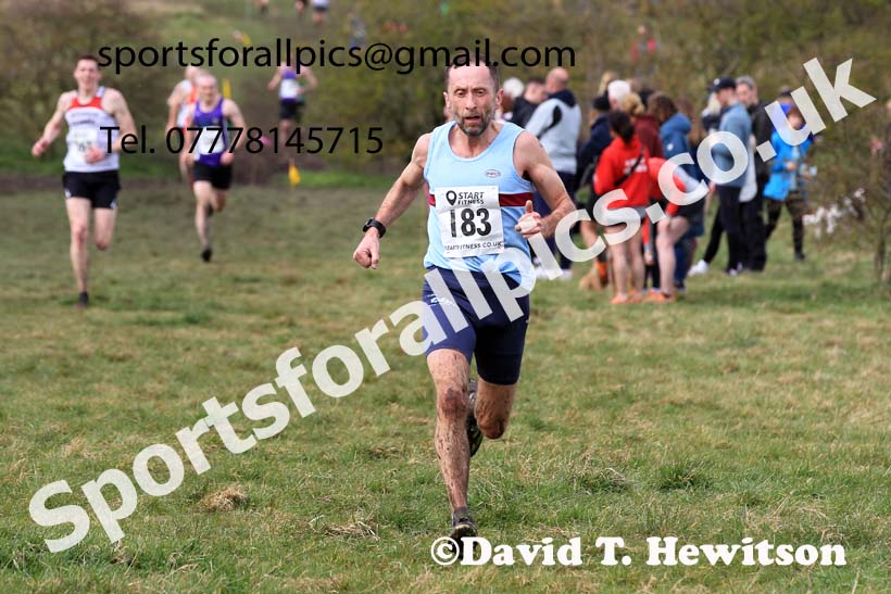 Men 35 to 60 in the 2023 BMAF Cross Country Champs., Wallsend. Photo: David T. Hewitson/Sports for All Pics